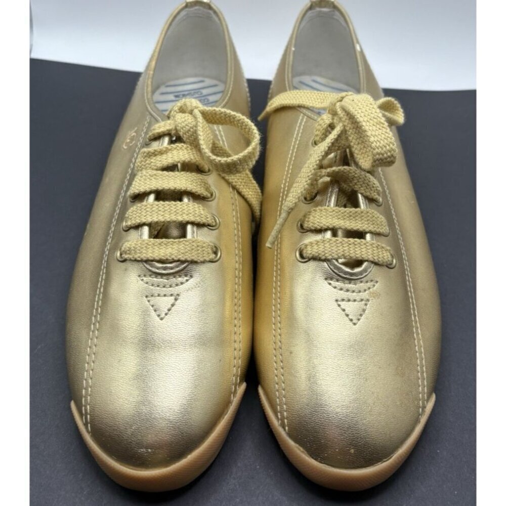 Liz Clairborne Step Out Vintage Gold Yoga Shoes Womens 9N New Athletic Shoes